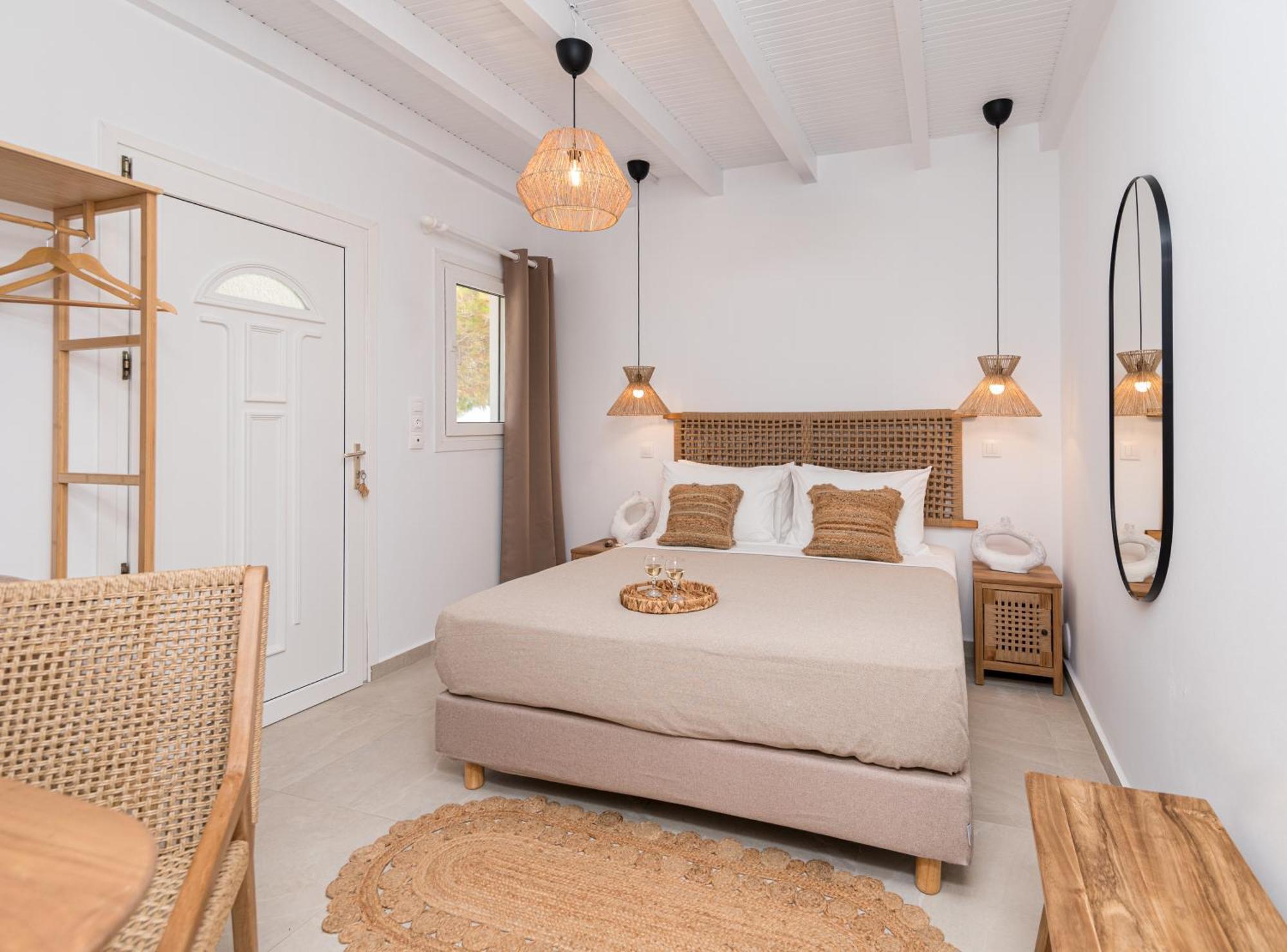 Kanelis Studios & Suites Mytakas Eksteriør billede