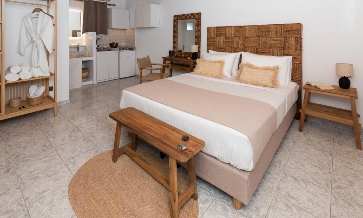 Kanelis Studios & Suites Mytakas Eksteriør billede